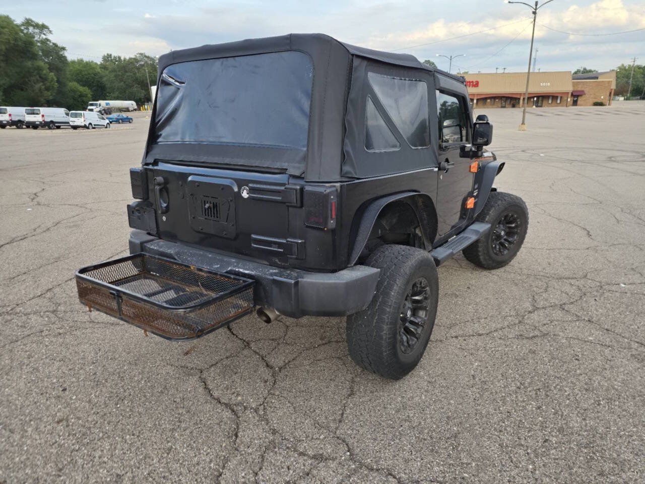 Used 2012 Jeep Wrangler Sahara w/ Dual Top Group AWD/4WD image 4