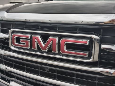 New 2026 GMC Yukon Elevation image 31