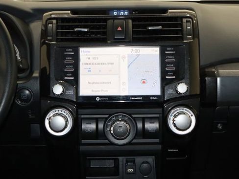 Used 2022 Toyota 4Runner TRD Off-Road Premium image 31