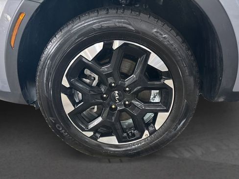 New 2025 Kia Sorento S AWD/4WD image 12