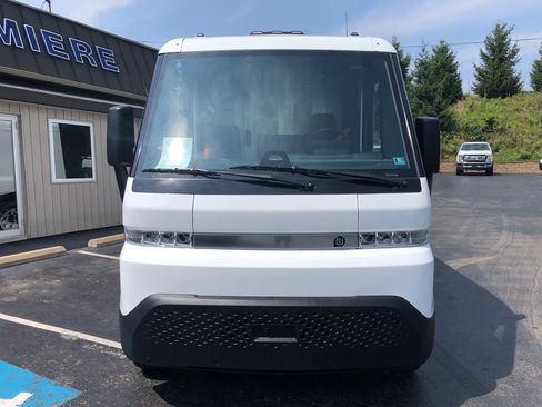 Used 2023 Chevrolet Brightdrop 600 w/ Active Safety Package 2 AWD/4WD image 9