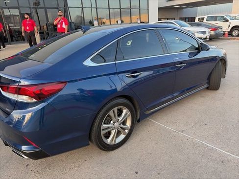 Used 2019 Hyundai Sonata Sport w/ Tech Package 03 FWD image 7
