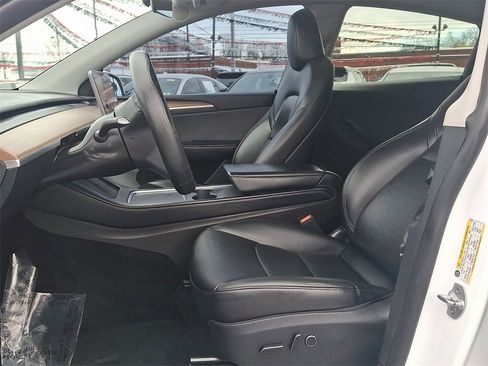 Used 2023 Tesla Model Y Long Range image 15