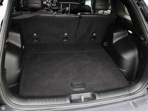 Used 2019 Jeep Cherokee Limited w/ Technology Group image 14