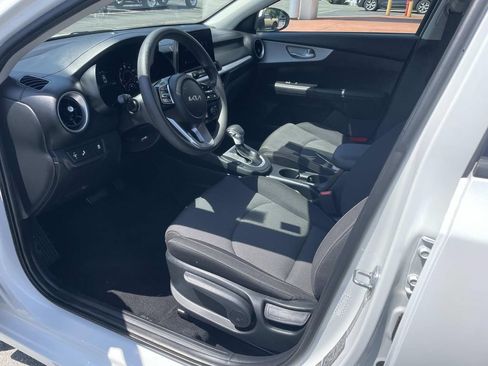 Used 2024 Kia Forte LXS w/ LXS Technology Package FWD image 16