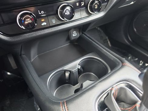 Used 2024 Honda HR-V Sport image 27
