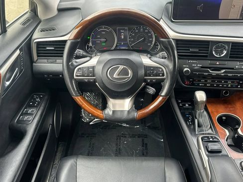 Used 2018 Lexus RX 450hL Premium w/ Premium Package AWD/4WD image 14