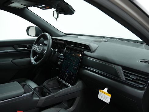 New 2026 GMC Terrain AT4 w/ Convenience Package III AWD/4WD image 19
