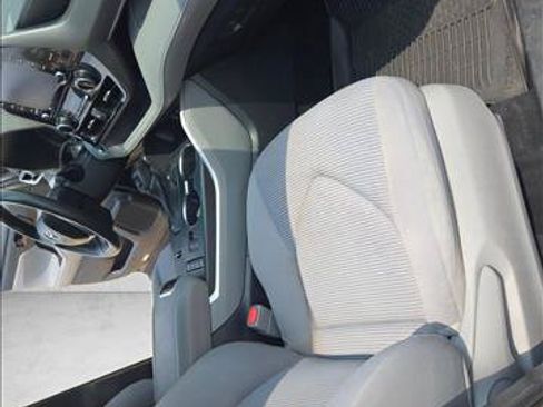Used 2022 Toyota Highlander L FWD image 21