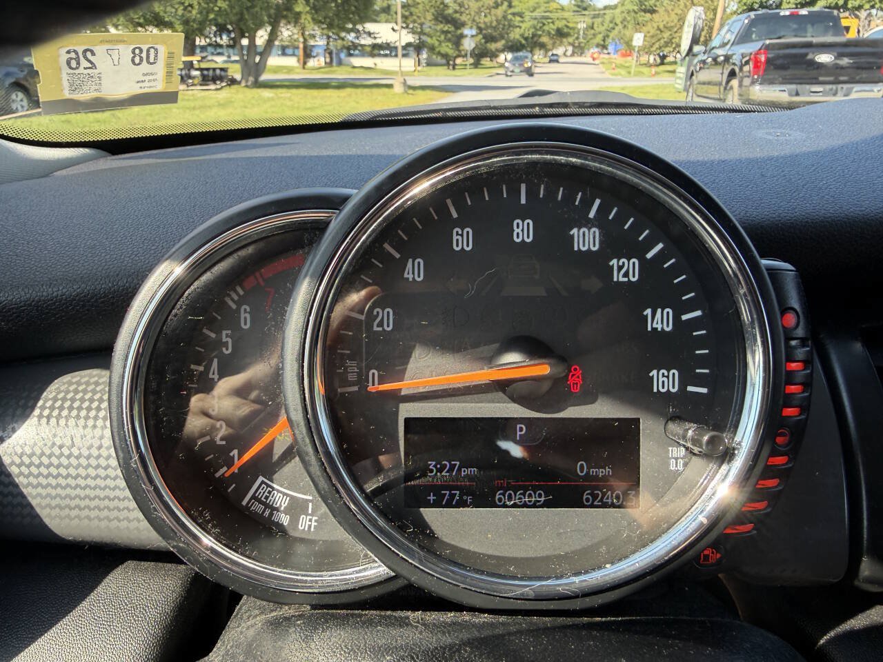 Used 2015 MINI Cooper 4-Door Hardtop FWD image 11
