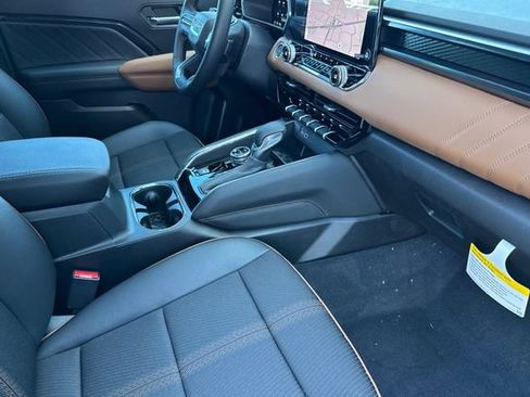 New 2026 GMC Canyon AT4 image 17