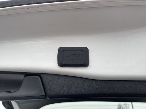 Certified 2023 Toyota RAV4 SE image 10