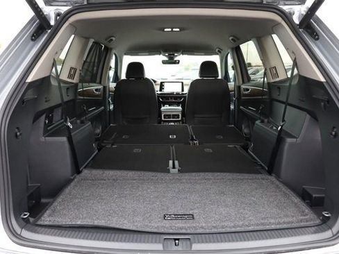 New 2026 Volkswagen Atlas SE image 9