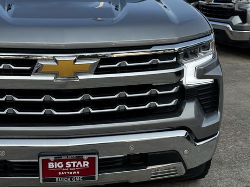 Used 2025 Chevrolet Silverado 1500 LTZ AWD/4WD image 5