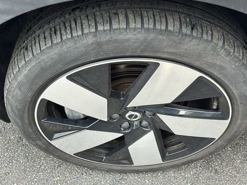 Certified 2023 Volvo C40 P8 Recharge Ultimate AWD/4WD image 31