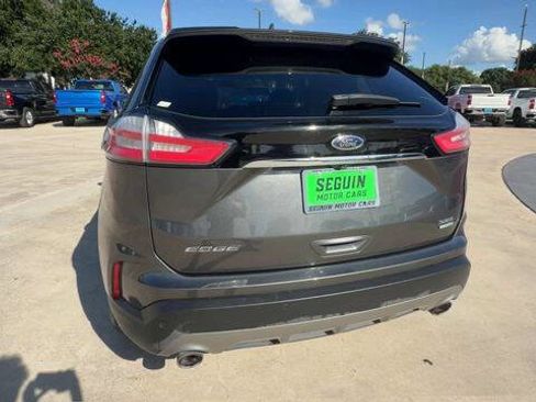 Used 2019 Ford Edge SEL w/ Equipment Group 201A FWD image 7