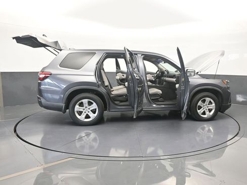 Used 2023 Honda Pilot LX image 71