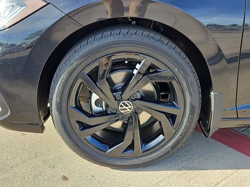 New 2026 Volkswagen Jetta SE image 5