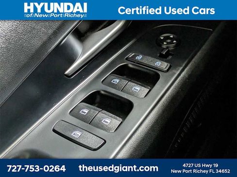 Certified 2023 Hyundai Elantra SEL image 23