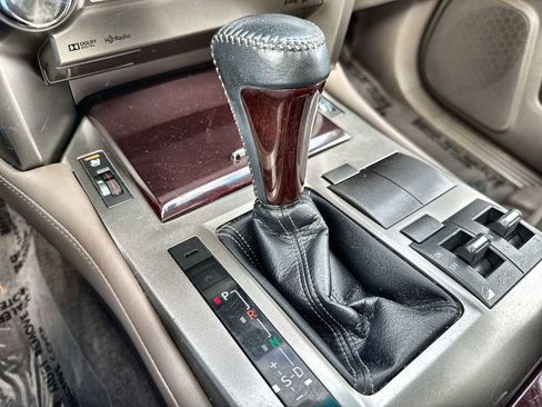 Used 2017 Lexus GX 460 Premium image 23