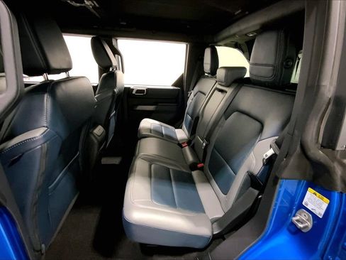 Used 2023 Ford Bronco Outer Banks w/ Sasquatch Package AWD/4WD image 19