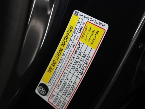 Used 2020 GMC Acadia Denali w/ Trailering Package image 79