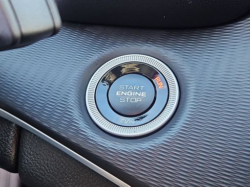 Used 2024 Jeep Grand Cherokee L Laredo w/ Trailer Tow Package image 14