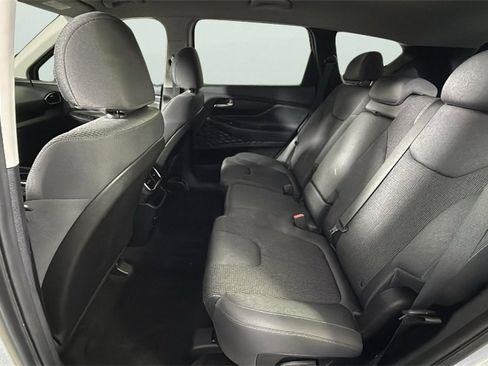 Used 2019 Hyundai Santa Fe SE image 26