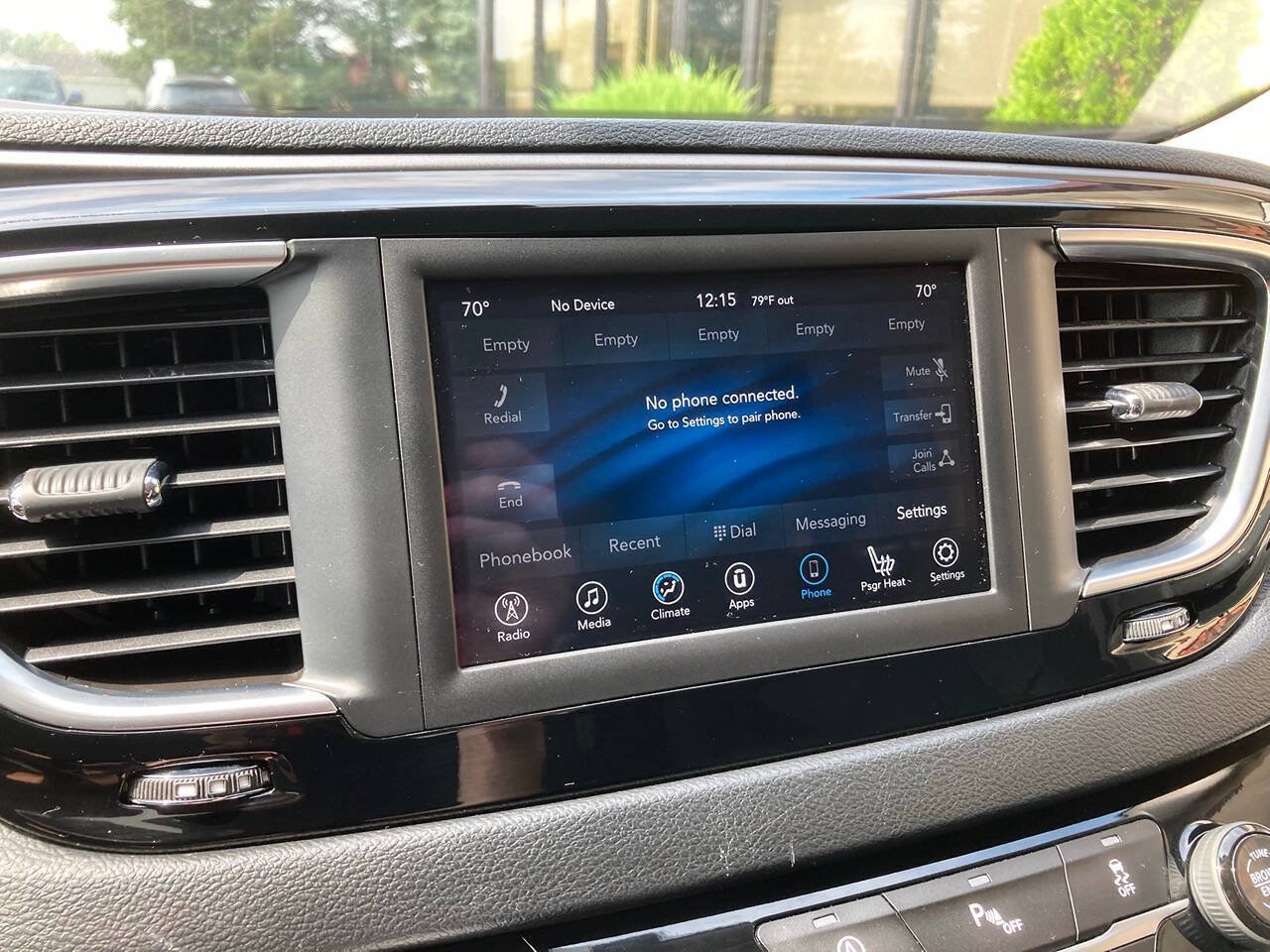 Used 2020 Chrysler Pacifica Touring-L FWD image 27
