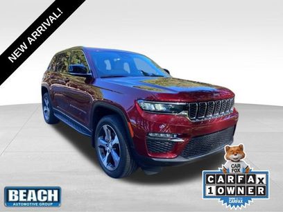Used 2024 Jeep Grand Cherokee Limited w/ MOPAR Finishing Package
