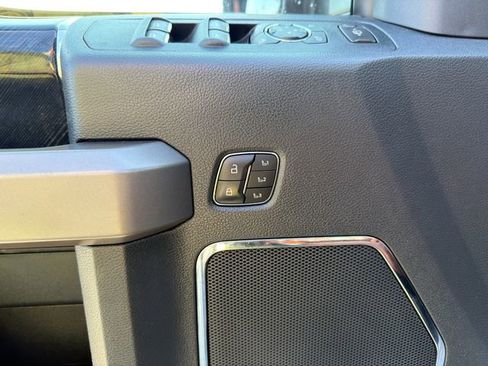 Used 2022 Ford F450 Platinum w/ FX4 Off-Road Package image 22