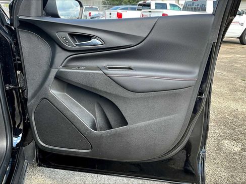 Certified 2023 Chevrolet Equinox RS image 39