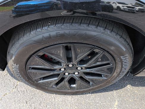 Certified 2025 Ford Mustang Mach-E Premium w/ Sport Appearance Package AWD/4WD image 9
