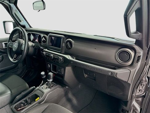 Used 2022 Jeep Wrangler Unlimited Sport image 24