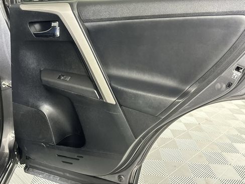 Used 2016 Toyota RAV4 XLE FWD image 31