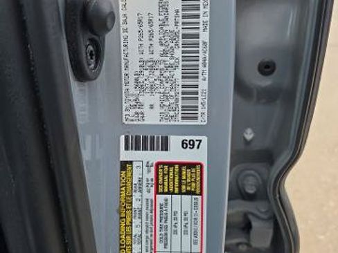 Used 2019 Toyota Tacoma TRD Sport AWD/4WD image 22