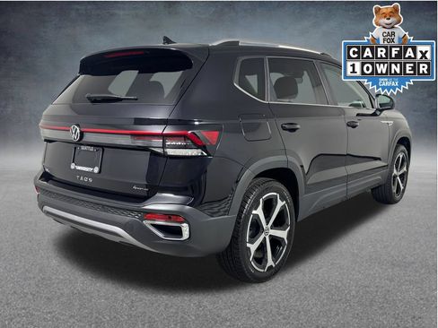 Used 2026 Volkswagen Taos SEL AWD/4WD image 9