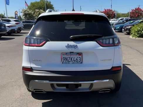 Used 2021 Jeep Cherokee Limited w/ Trailer Tow Group AWD/4WD image 6
