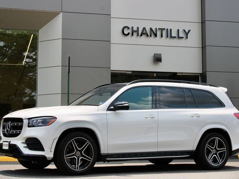 Used 2023 Mercedes-Benz GLS 580 4MATIC image 1