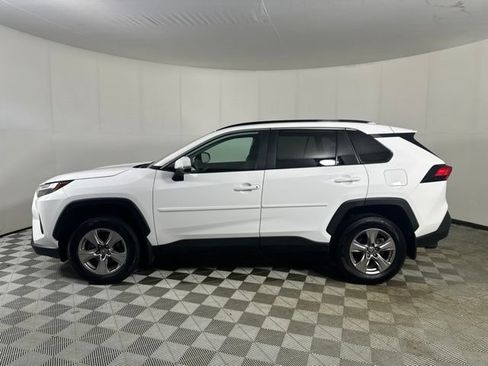 Used 2024 Toyota RAV4 XLE w/ Convenience Package AWD/4WD image 4