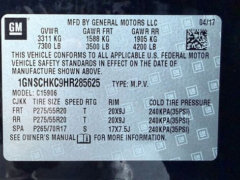 Used 2017 Chevrolet Suburban LT image 18