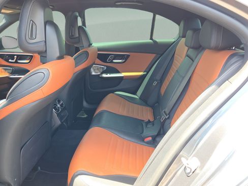 Used 2024 Mercedes-Benz C 300 Sedan image 10