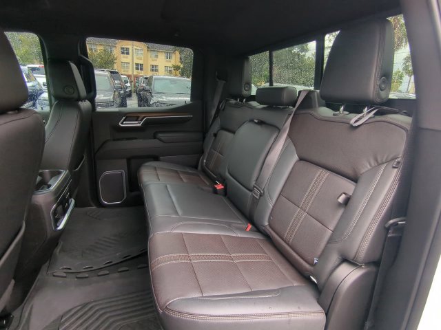 Used 2022 Chevrolet Silverado 1500 High Country AWD/4WD image 15