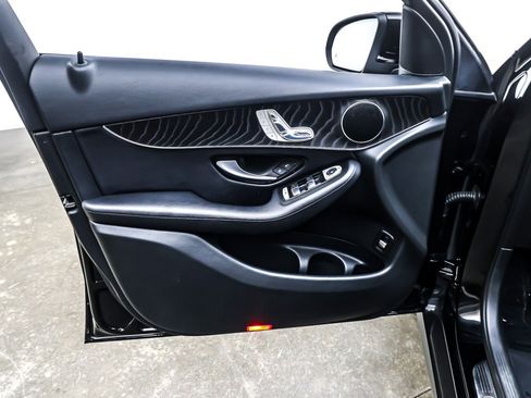 Used 2017 Mercedes-Benz GLC 300 image 21