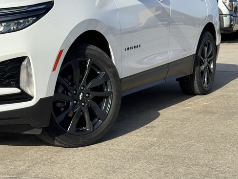 Used 2023 Chevrolet Equinox RS w/ LPO, Floor Liner Package FWD image 3