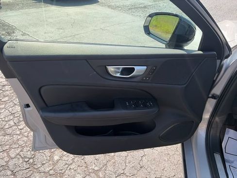 Used 2024 Volvo S60 B5 Plus FWD image 10