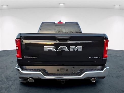 New 2026 RAM 1500 4x4 Crew Cab image 8