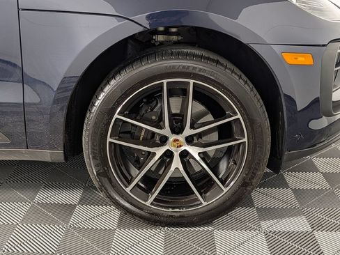 Certified 2023 Porsche Macan AWD/4WD image 14