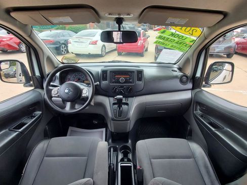 Used 2017 Nissan NV200 S w/ Cruise Control Package FWD image 12