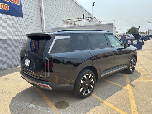 Used 2027 Kia Telluride S AWD/4WD image 2
